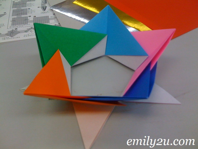 Origami baju merdeka